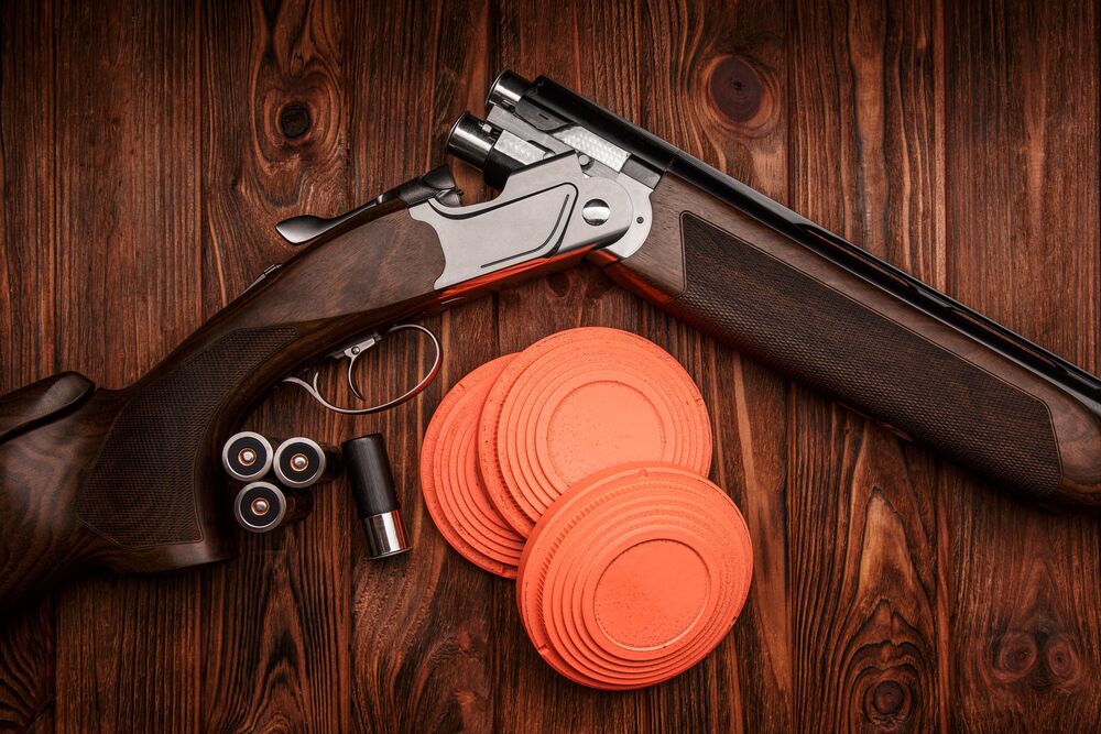 Shotguns, clays and ammunition delivered by Mc Cloys